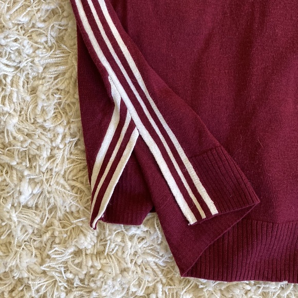 Varsity Striped Lightweight Soft Cardigan Sweater front pockets V-neck button up - Picture 3 of 11